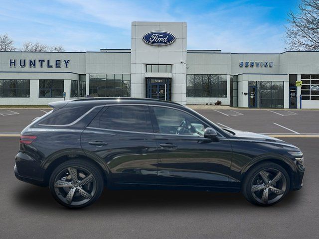 2023 Genesis GV70 2.5T — photo 4 of 37