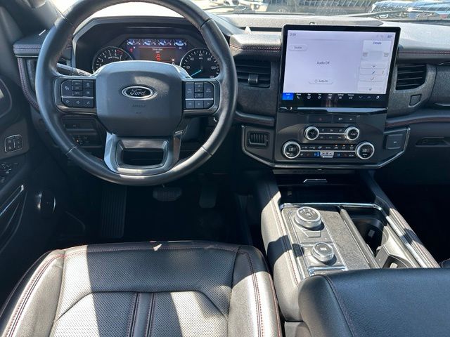 2022 Ford Expedition Limited — photo 21 of 38
