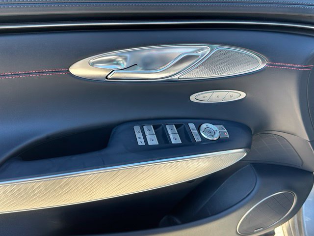 2023 Genesis GV70 2.5T — photo 22 of 41