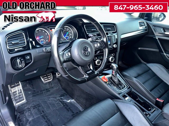 2017 Volkswagen Golf R DCC & Navigation 4motion — photo 14 of 20