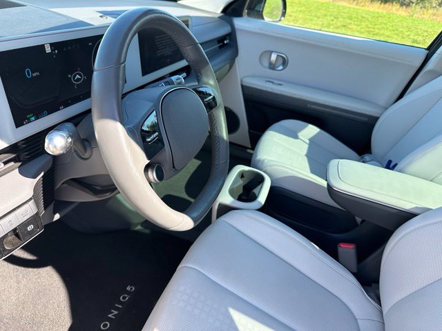 2023 Hyundai IONIQ 5 Limited — photo 22 of 35