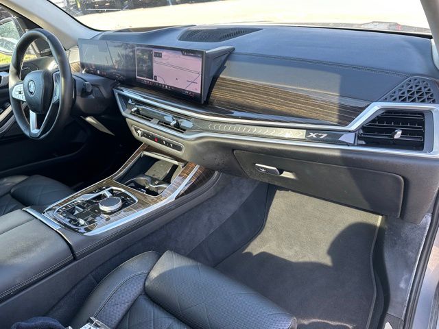 2024 BMW X7 xDrive40i — photo 9 of 48