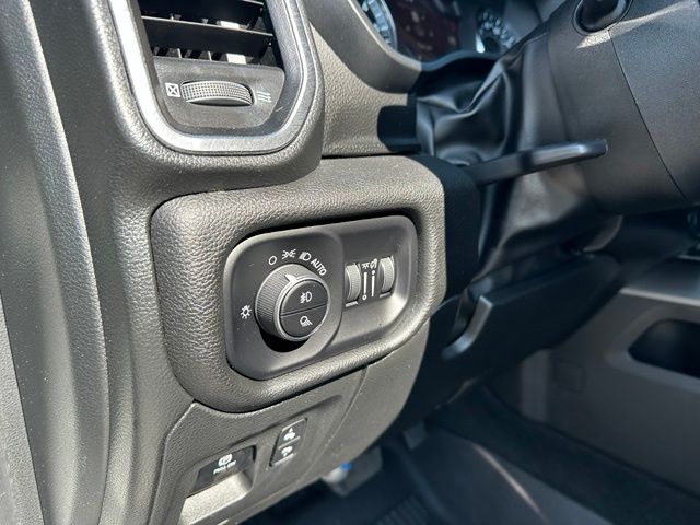 2023 Ram 1500 Laramie — photo 15 of 22