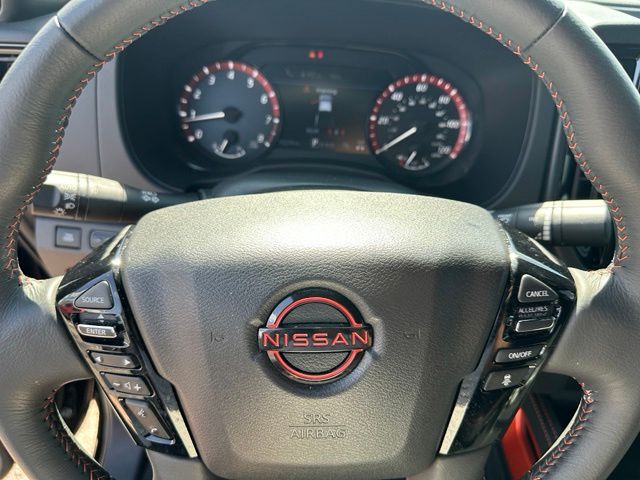 2025 Nissan Frontier PRO-4X — photo 25 of 43