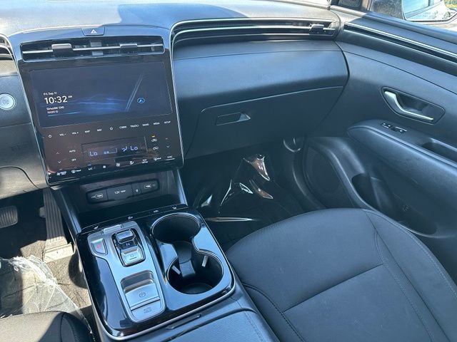 2024 Hyundai Tucson Hybrid Blue — photo 16 of 28