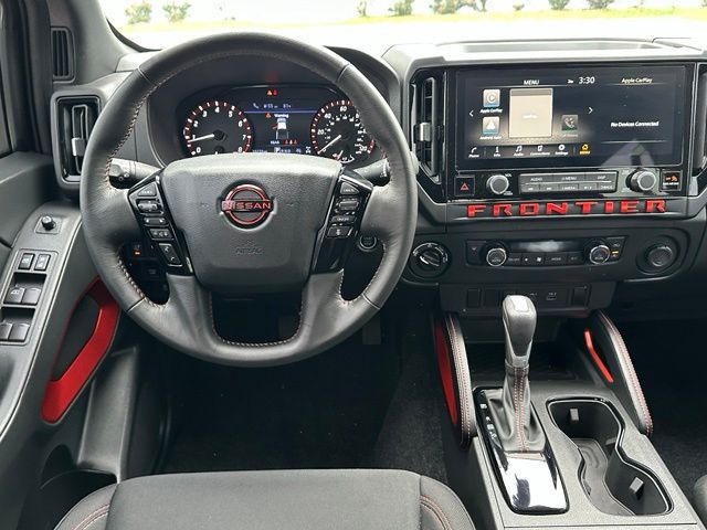 2025 Nissan Frontier PRO-4X — photo 31 of 43