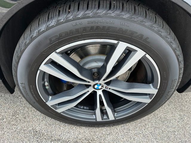 2024 BMW X7 xDrive40i — photo 8 of 34