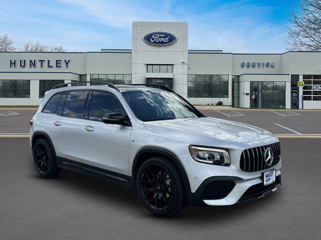 2023 Mercedes-Benz GLB GLB 35 AMG® — photo 4 of 27