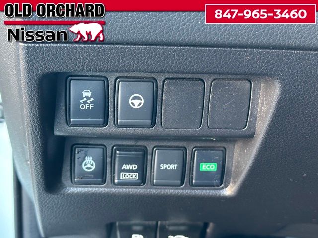 2022 Nissan Rogue Sport SL — photo 16 of 22