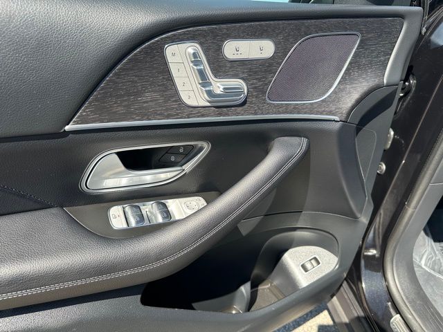 2025 Mercedes-Benz GLE GLE 350 — photo 23 of 34