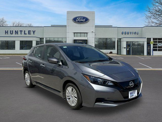 2025 Nissan Leaf S — photo 4 of 24
