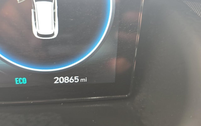 2022 Hyundai Tucson Hybrid SEL Convenience — photo 9 of 11