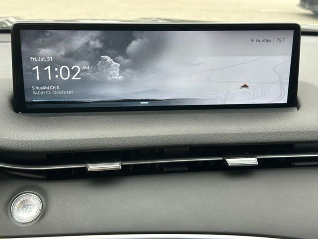 2025 Genesis GV70 2.5T — photo 26 of 31