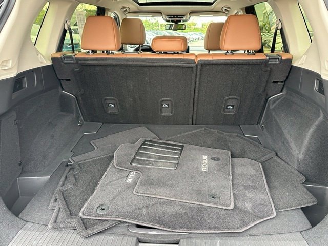 2024 Nissan Rogue Platinum — photo 13 of 38