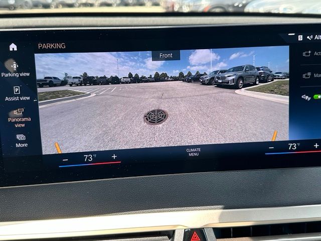 2023 BMW iX xDrive50 — photo 25 of 44