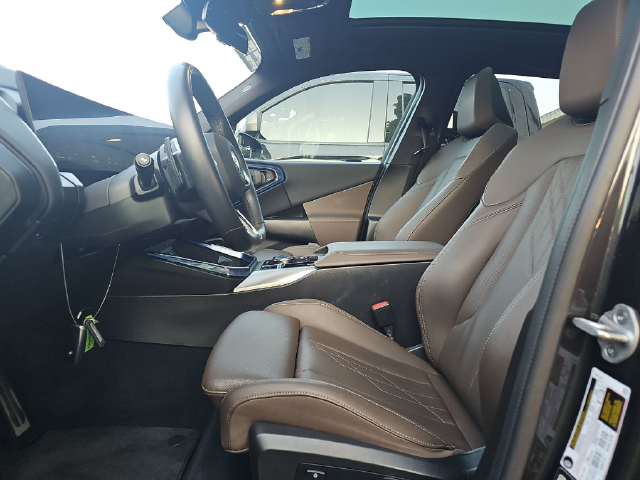 2025 BMW X3 30 xDrive — photo 5 of 10
