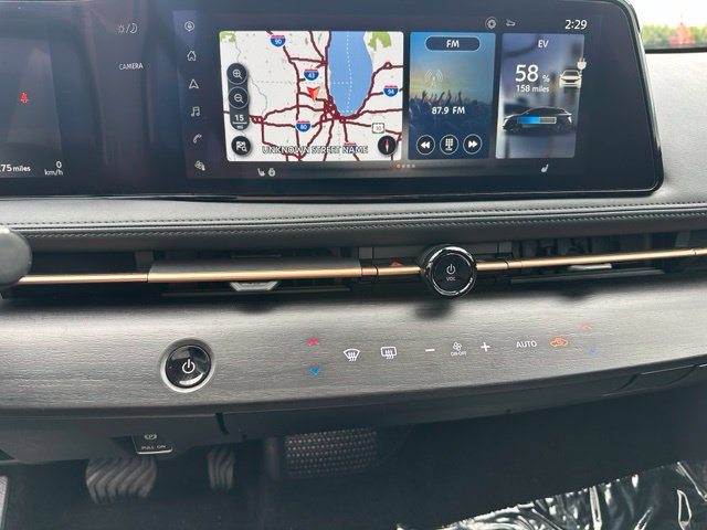 2023 Nissan Ariya Evolve+ e-4orce — photo 24 of 31