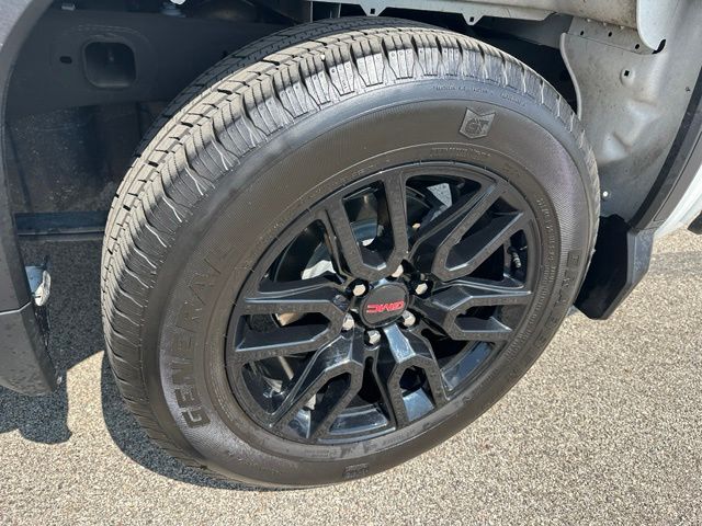 2024 GMC Sierra 1500 Elevation — photo 8 of 29