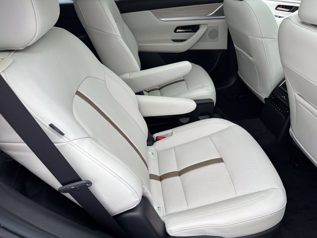 2024 Mazda CX-90 Phev Premium Plus — photo 12 of 36