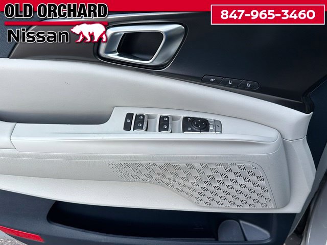 2025 Kia Carnival SX — photo 10 of 24