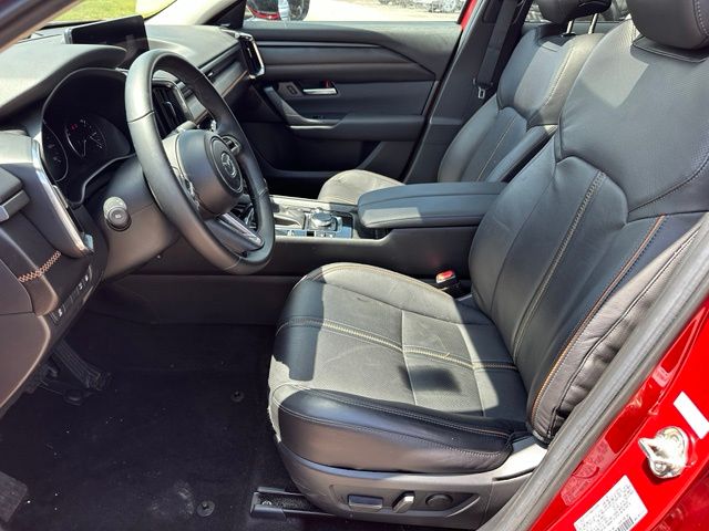 2025 Mazda CX-50 Hybrid Premium Plus — photo 17 of 28