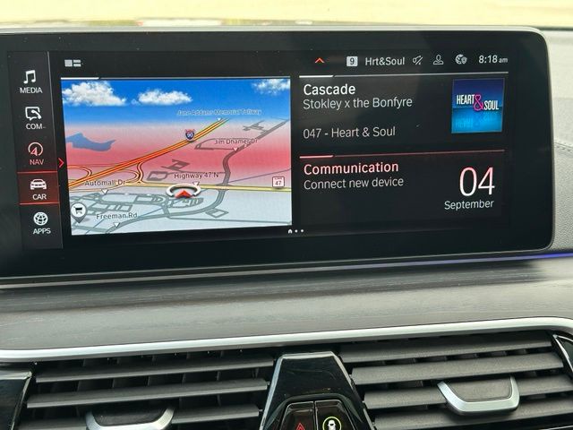 2023 BMW 5 Series M550i xDrive — photo 27 of 32