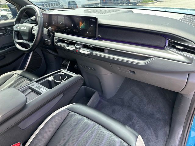2024 Kia EV9 GT-Line — photo 9 of 44