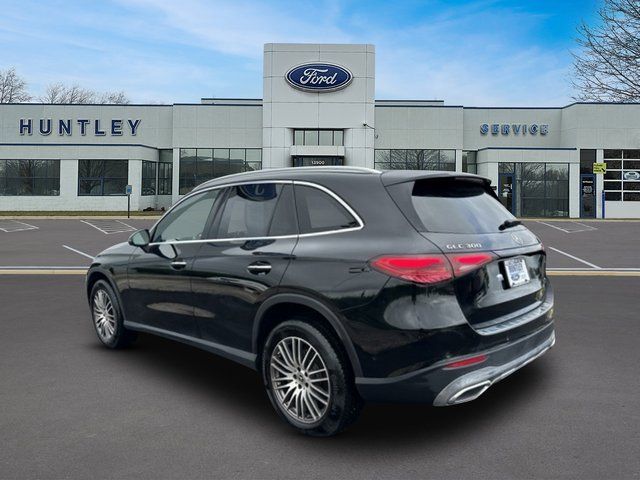 2024 Mercedes-Benz GLC GLC 300 — photo 6 of 31