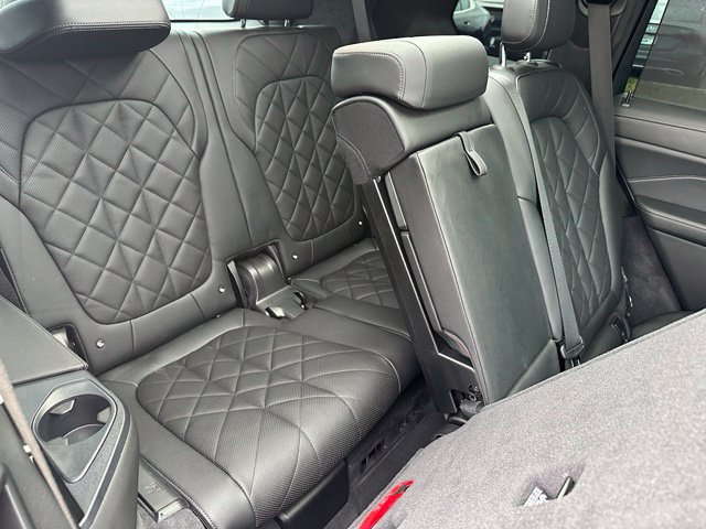 2024 BMW X7 xDrive40i — photo 12 of 35