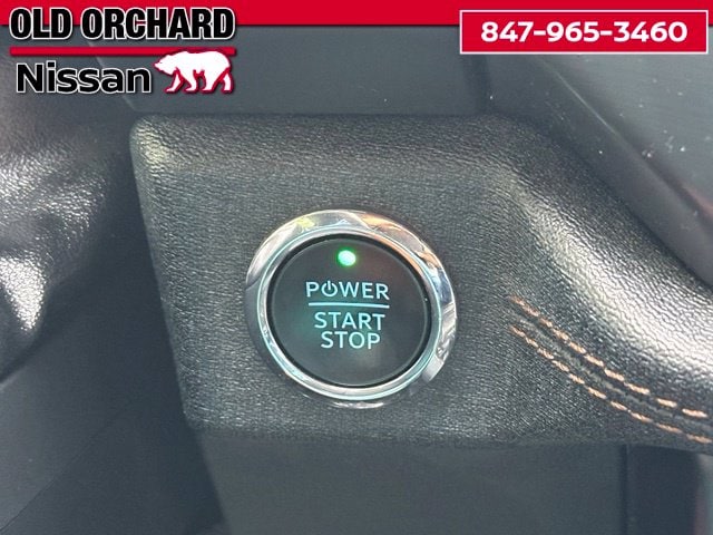 2023 Ford F-150 Lightning Lariat — photo 21 of 24