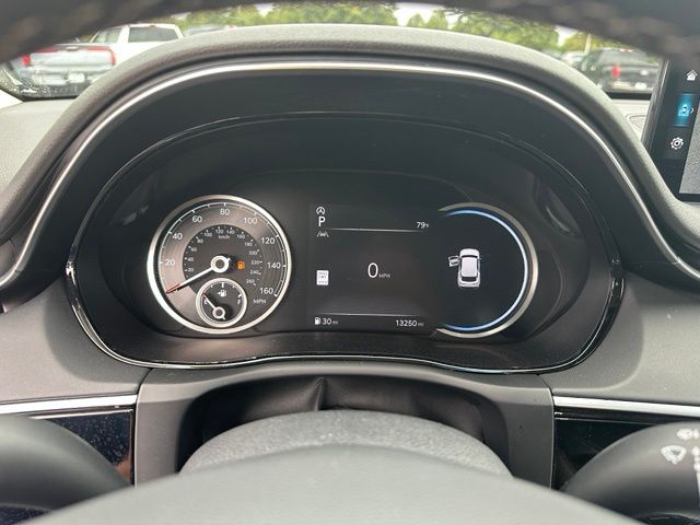 2025 Genesis GV70 2.5T — photo 31 of 31