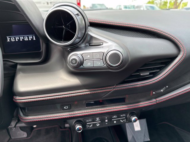 2021 Ferrari F8 Tributo — photo 25 of 47