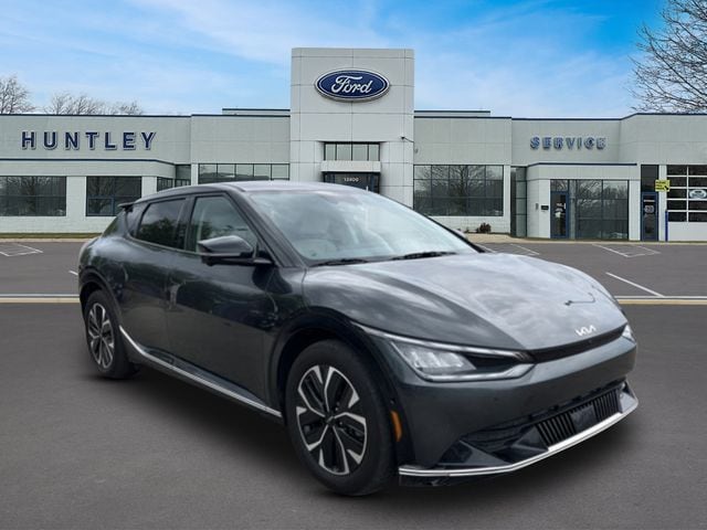 2024 Kia EV6 Wind — photo 4 of 32