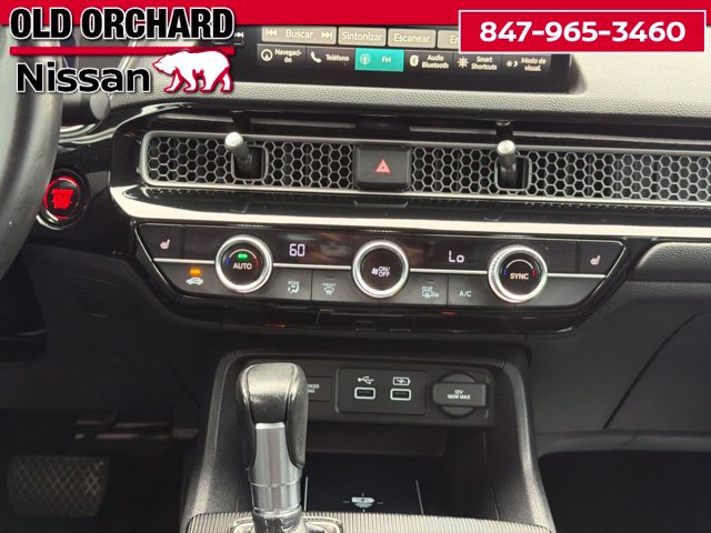 2022 Honda Civic Touring — photo 14 of 16