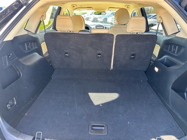 2021 Ford Edge SEL — photo 8 of 25