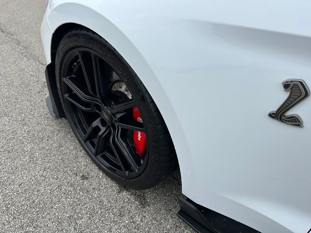 2021 Ford Mustang Shelby GT500 — photo 9 of 49