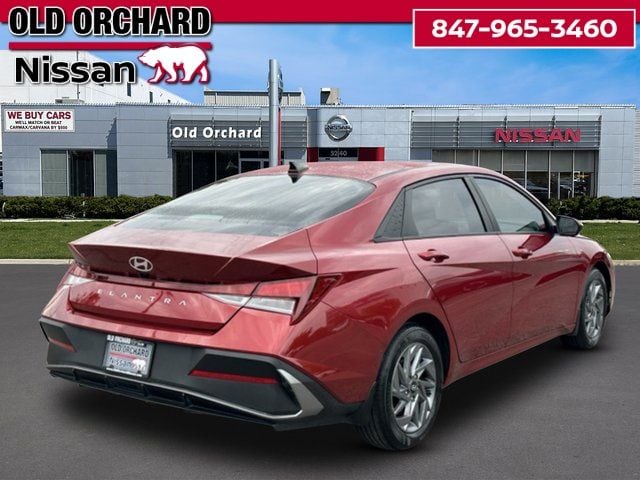 2024 Hyundai Elantra SEL — photo 5 of 21