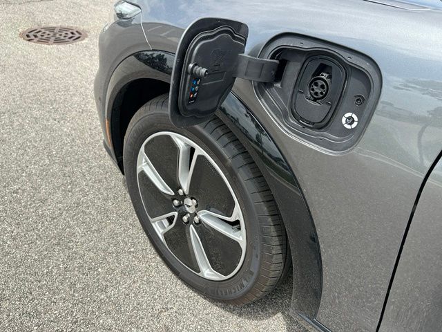 2023 Ford Mustang Mach-E Premium — photo 8 of 34