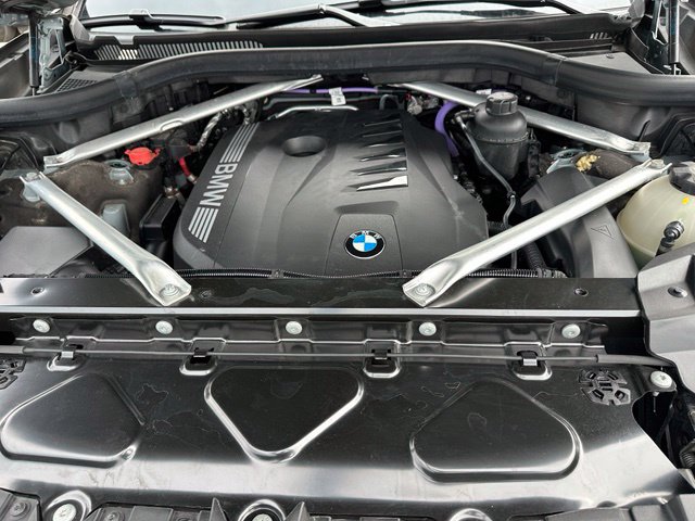 2024 BMW X7 xDrive40i — photo 9 of 35