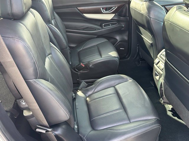 2021 Subaru Ascent Touring — photo 9 of 35