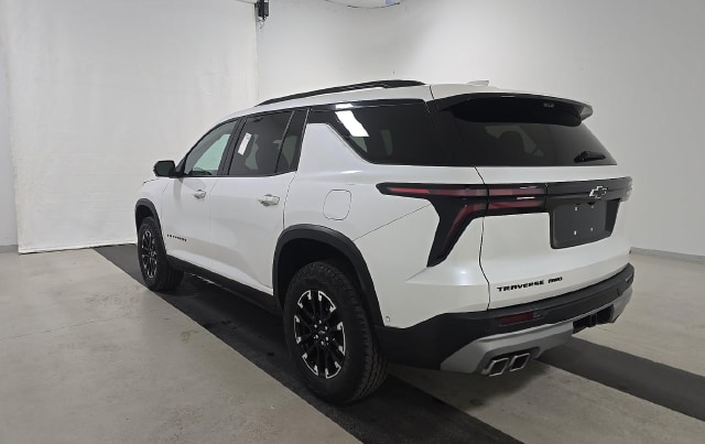 2024 Chevrolet Traverse Z71 — photo 5 of 9