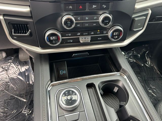 2024 Ford Expedition Max XLT — photo 35 of 41
