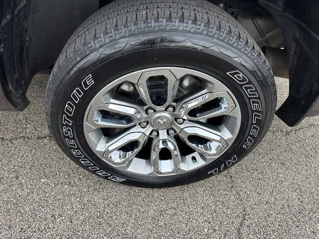 2023 Ram 1500 Laramie — photo 8 of 27