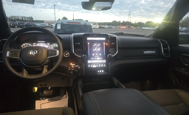 2025 Ram 1500 Big Horn/Lone Star — photo 8 of 9