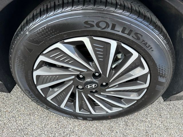 2025 Hyundai Sonata Hybrid Limited — photo 8 of 40