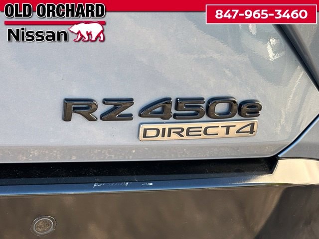 2025 LEXUS RZ 450e Premium — photo 10 of 21