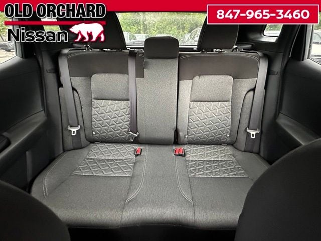 2025 Nissan Kicks SV — photo 11 of 21