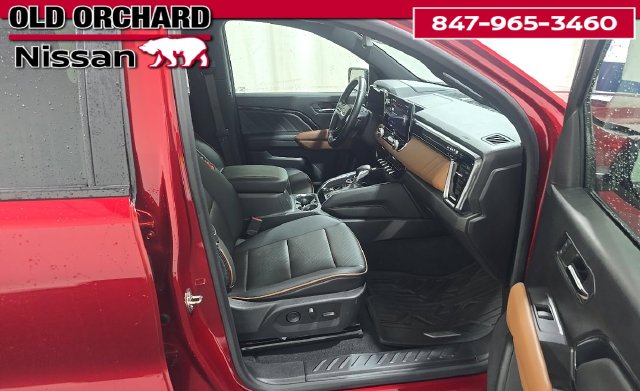 2023 GMC Canyon AT4 — photo 7 of 8