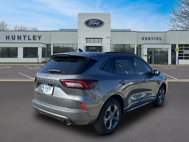 2024 Ford Escape ST-Line — photo 4 of 29