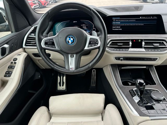 2022 BMW X5 xDrive45e — photo 34 of 46